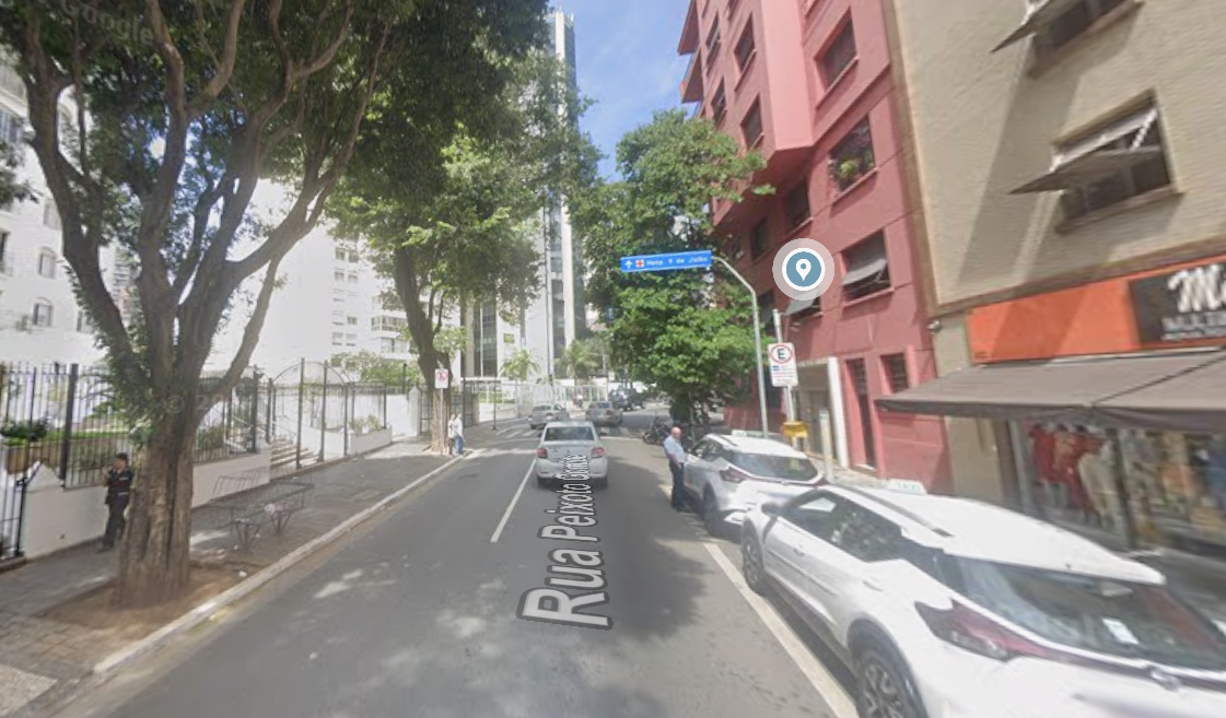 Rua Peixoto Gomide