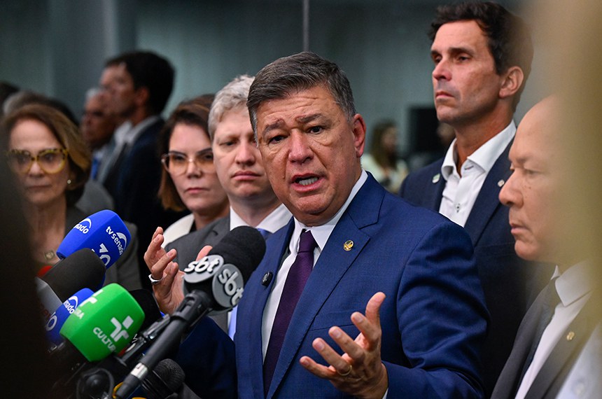 CPI do INSS: Carlos Viana rebate Gilmar e nega divulgação de documentos sigilosos