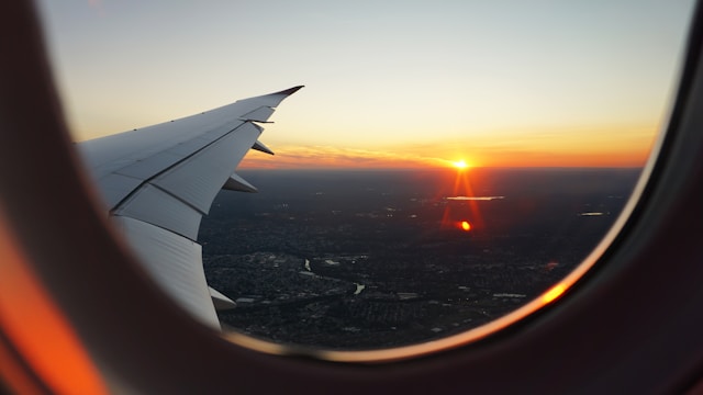 Quer viajar mais pagando menos? Guia explica como usar milhas