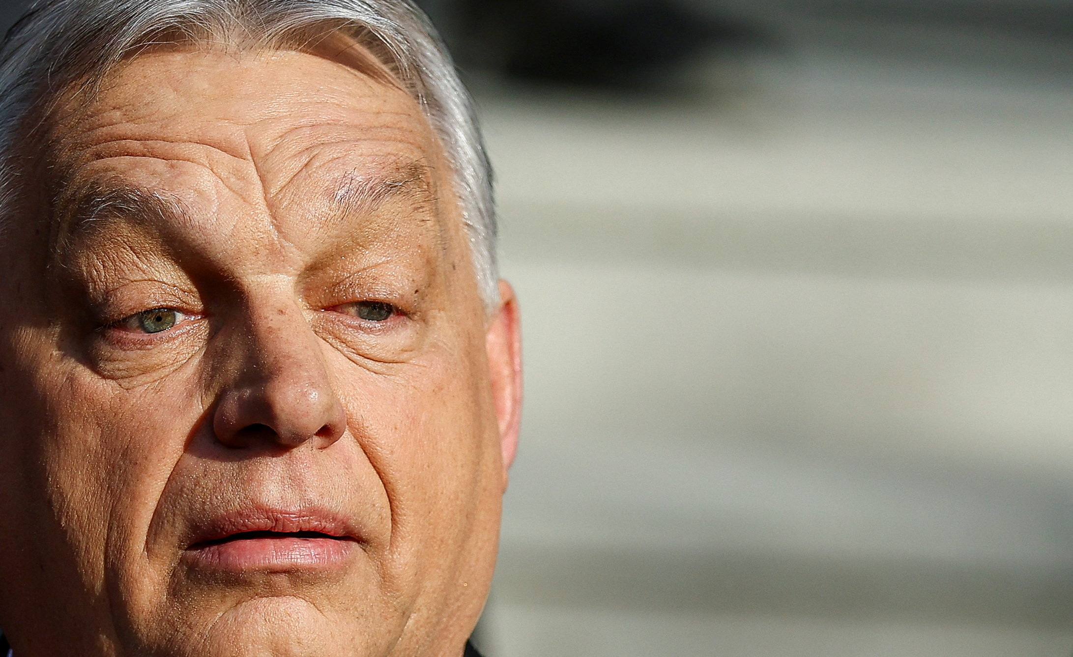 Urnas fecham na Hungria com participação recorde; projeções indicam derrota de Orbán