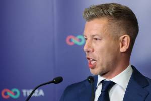 Péter Magyar promete suspender mídia estatal na Hungria