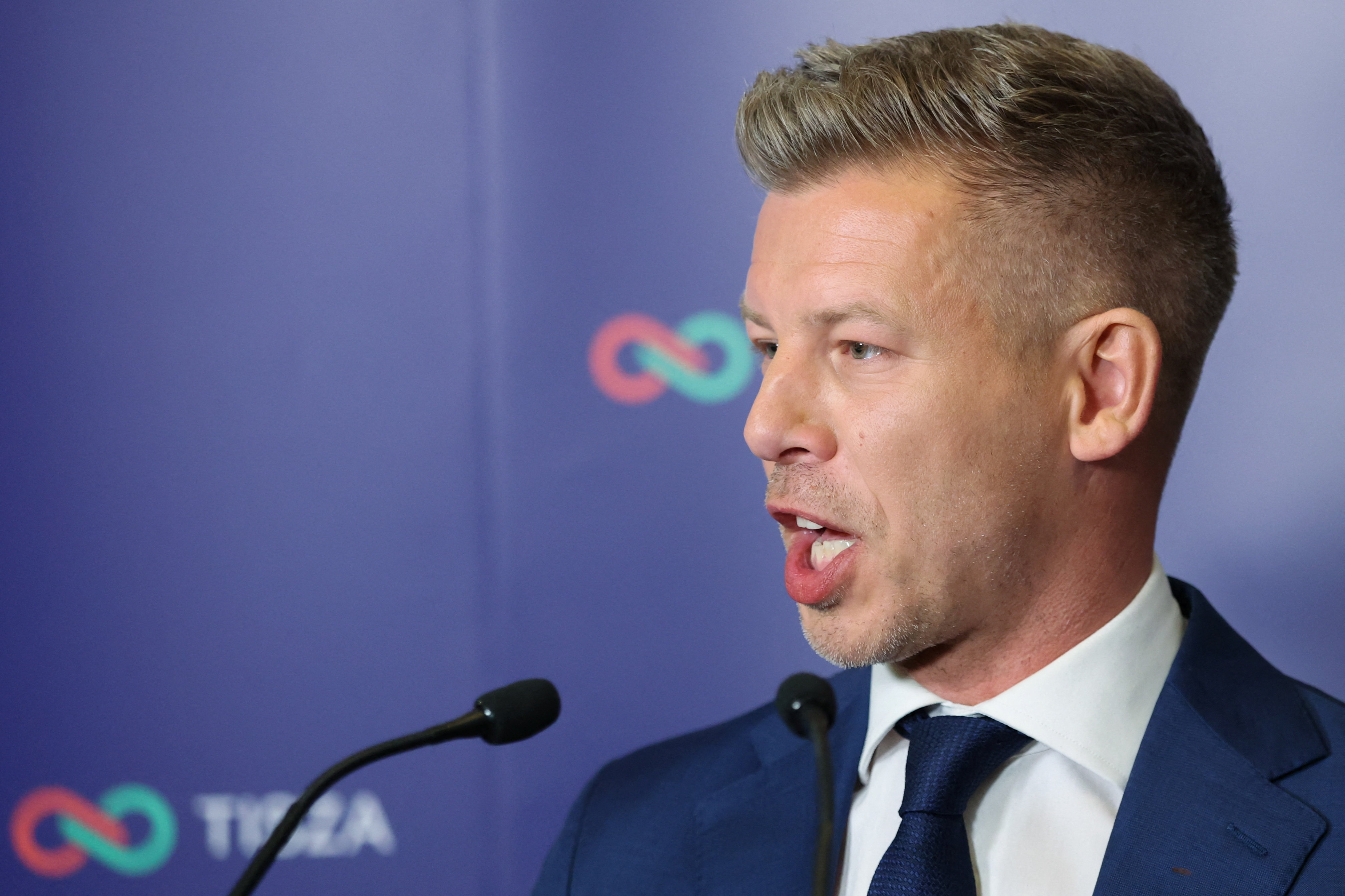 Péter Magyar promete suspender mídia estatal na Hungria