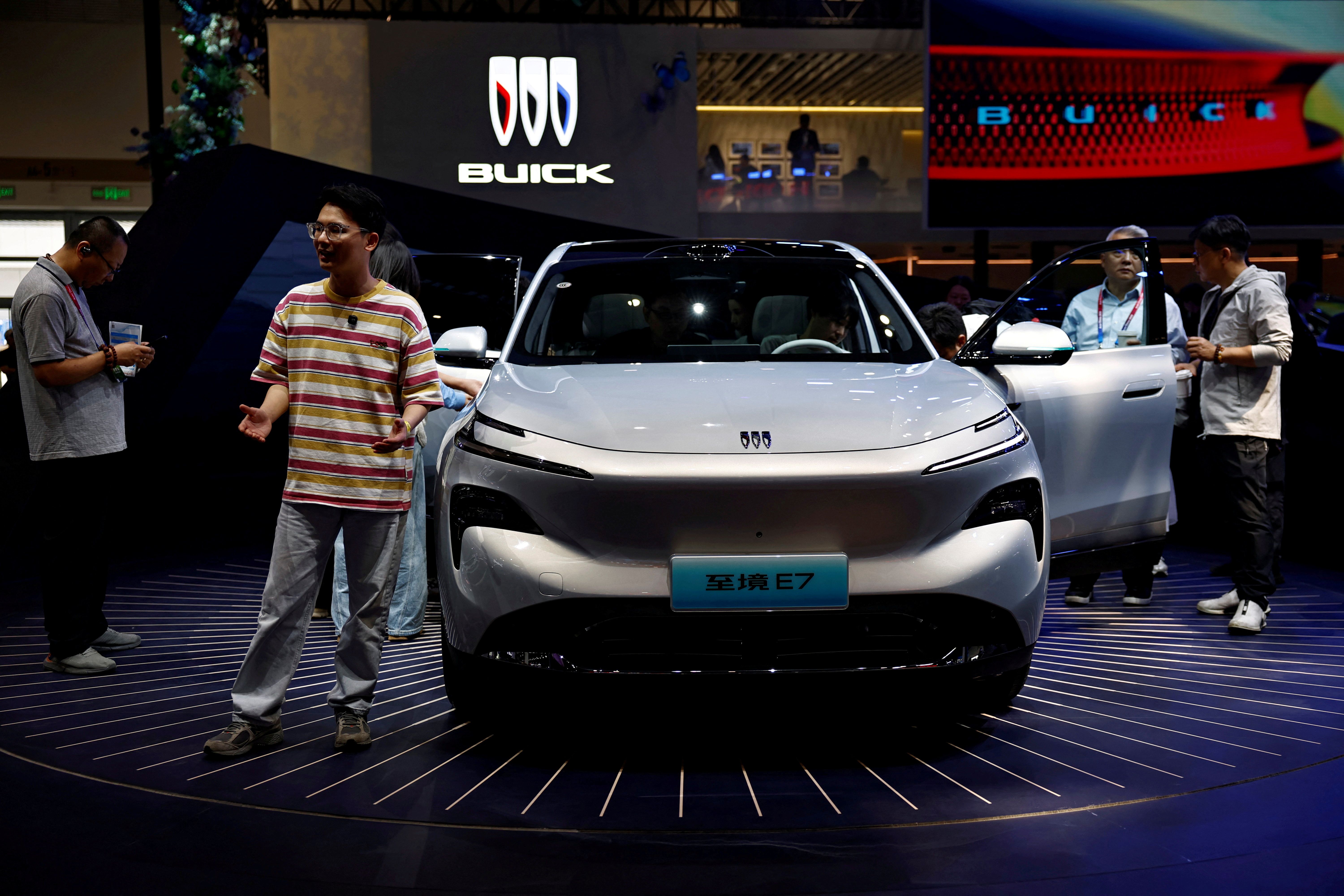 Indústria automobilística da China avança para incorporar IA após apelo de Pequim