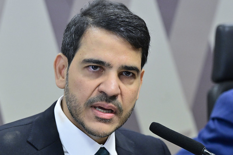 Democracia começa pela ética dos juízes, diz Messias em sabatina no Senado