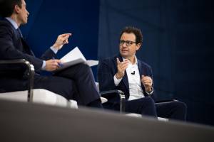 Modelo poderoso de IA da Anthropic dispara alarme global e corrida por segurança