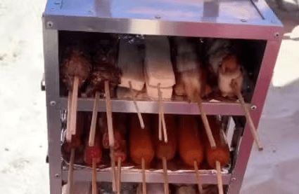 Ambulante é preso após tentar vender churrasquinho de R$ 10 mil para turista no Rio