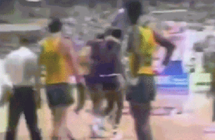 Técnico do Golden State homenageia Oscar e relembra gesto marcante do brasileiro