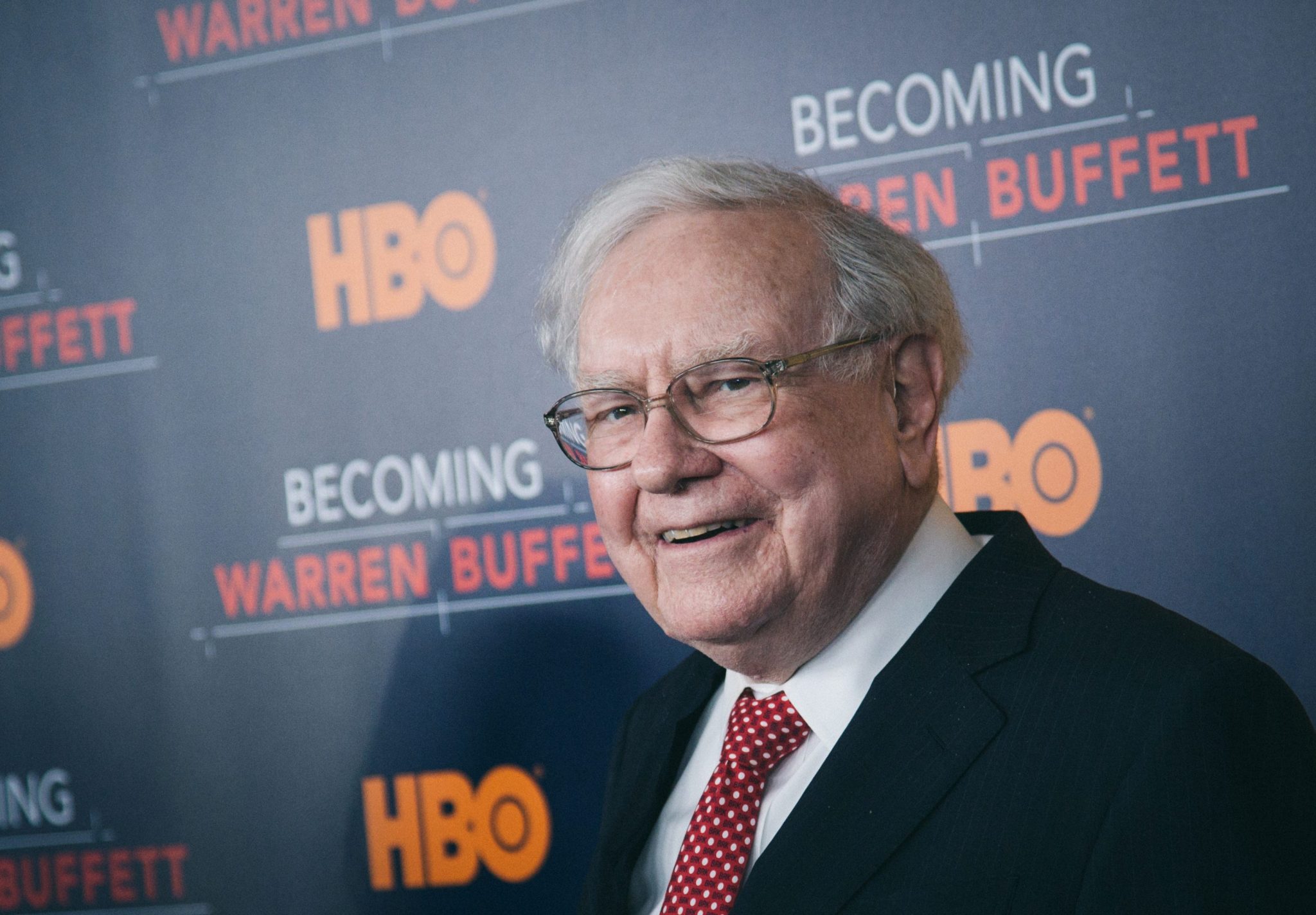 Elon Musk apoia plano de Warren Buffett para resolver a dívida pública em 5 minutos