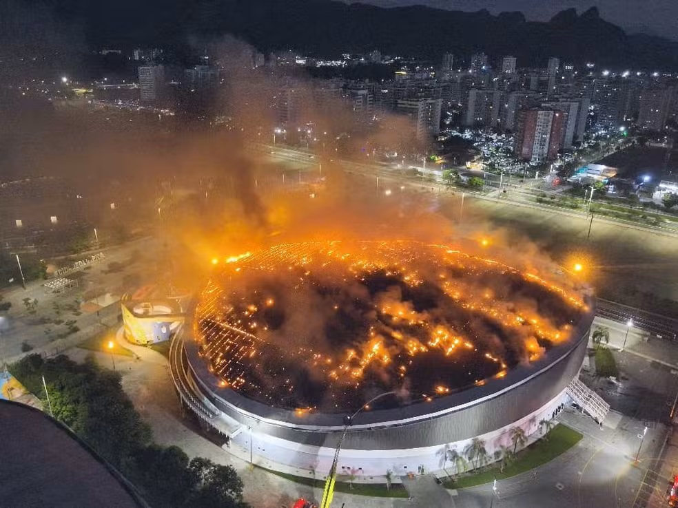 Incêndio atinge o Parque Olímpico, na Zona Sudoeste do Rio