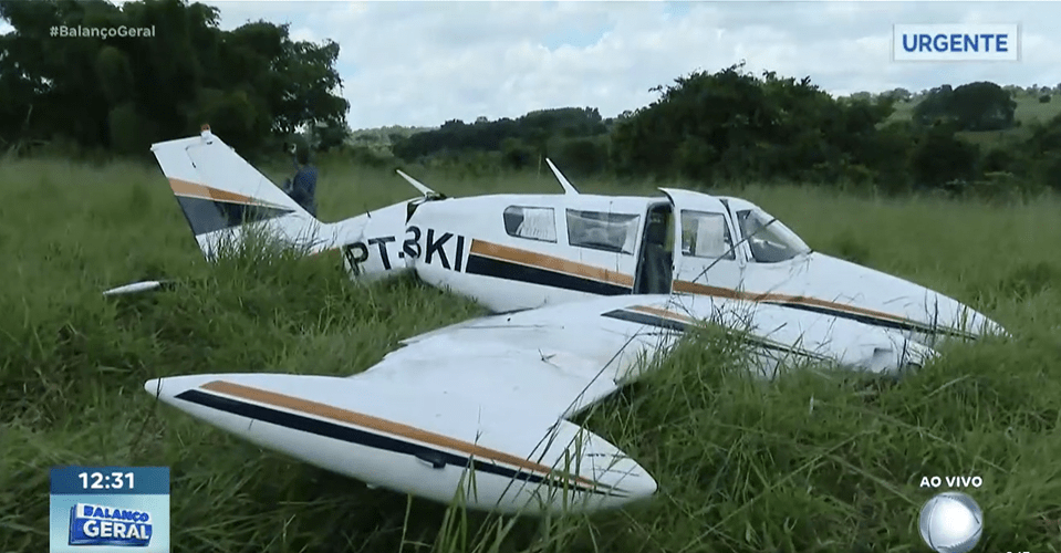 Avião de pequeno porte faz pouso de emergência em área rural de Goiás