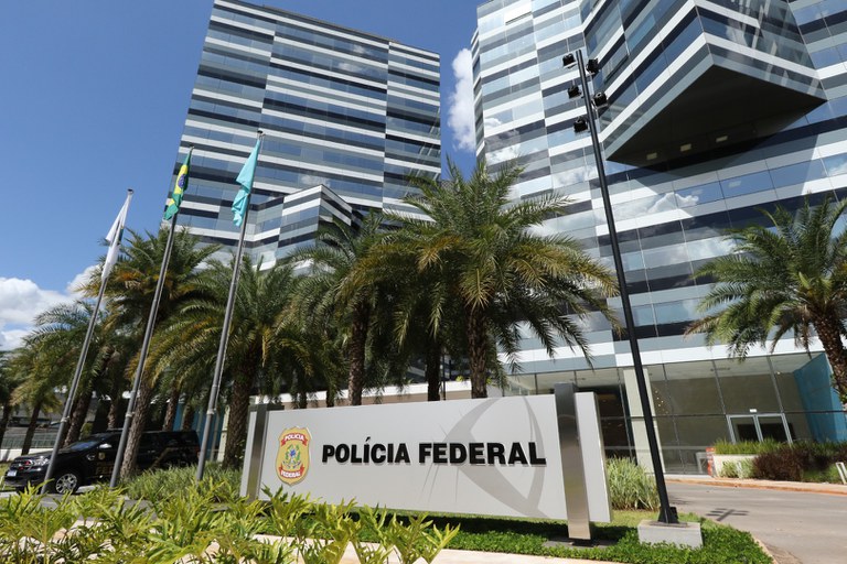 Polícia Federal e MPSP fazem operação contra tráfico de drogas