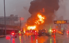 Acidente com caminhão-tanque provoca explosão em rodovia nos EUA