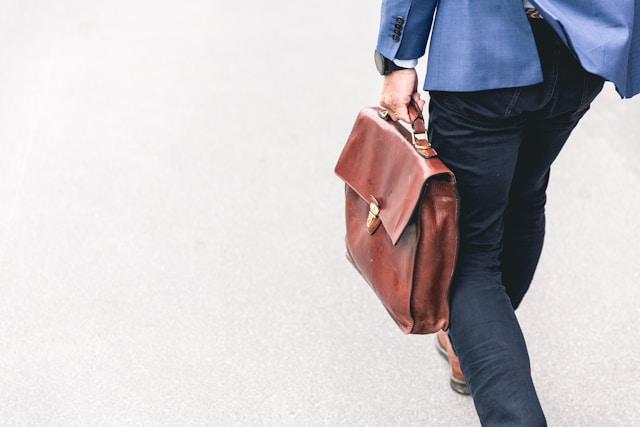 Modelo híbrido é preferência, mas salário dobra atrai para presencial