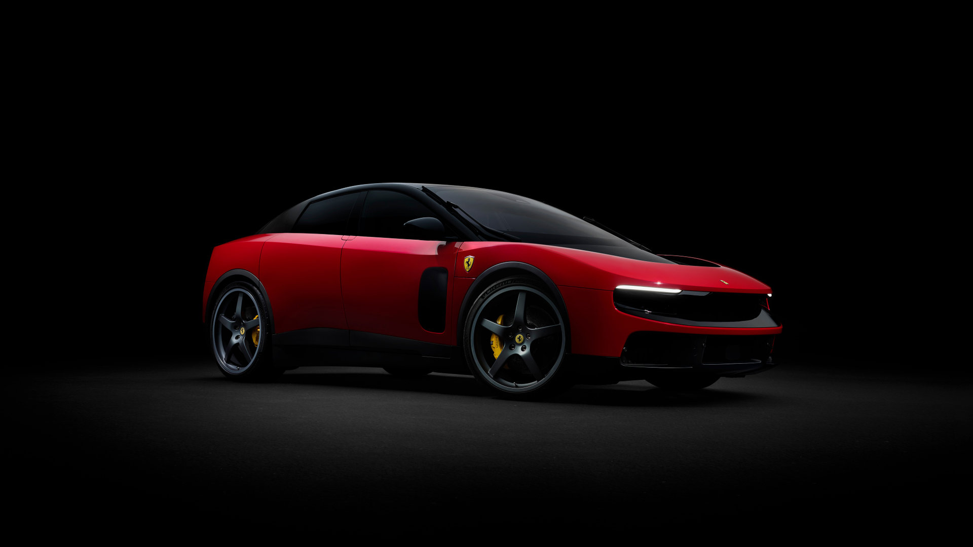 Ferrari revela 1º carro elétrico de sua história por mais de R$ 3,2 mi; veja fotos