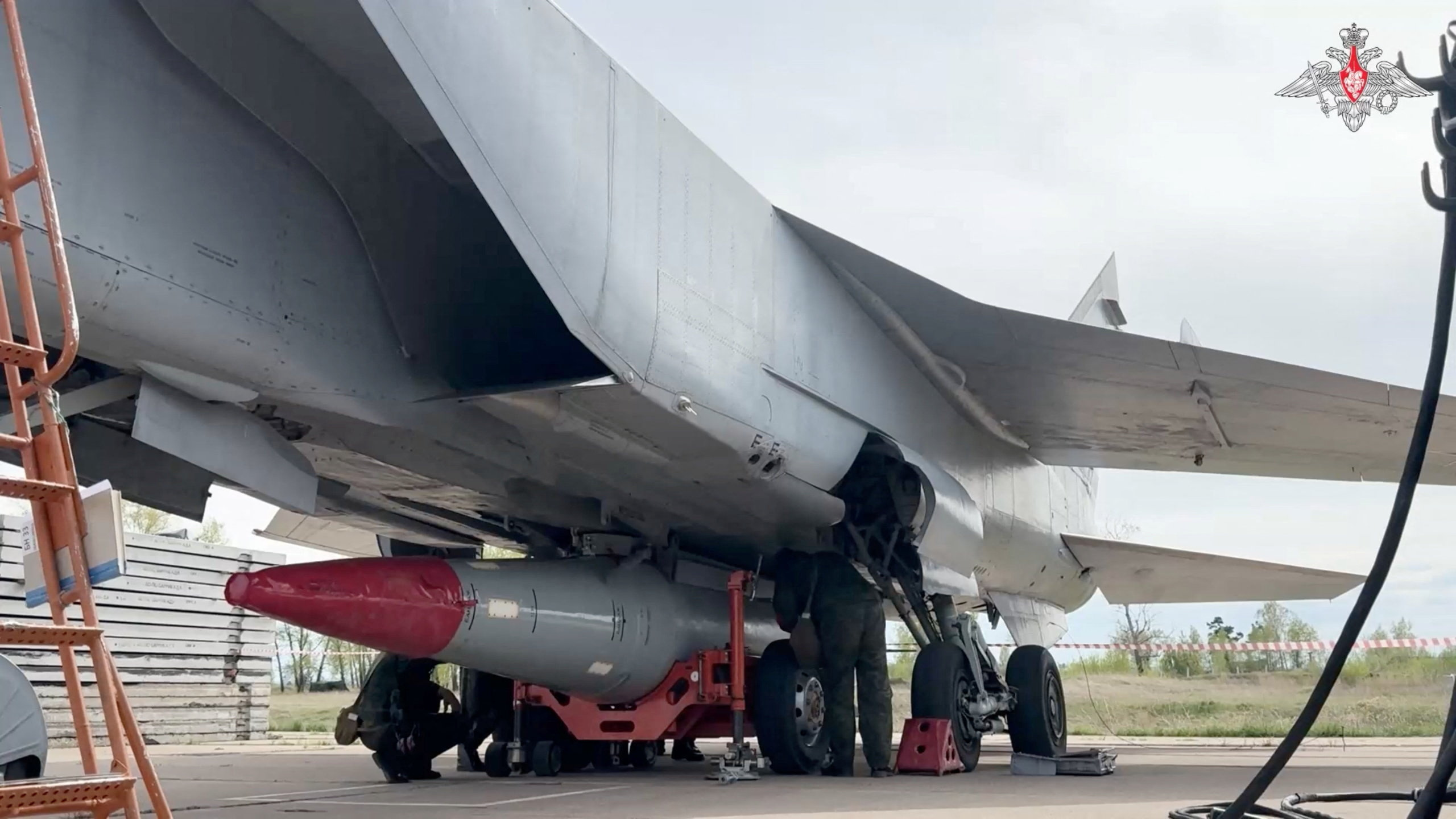 Rússia testa mísseis balísticos e hipersônicos durante exercícios nucleares