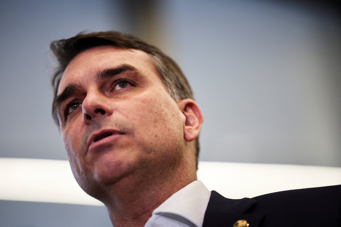 Campanha de Flávio vê ofensiva dos EUA contra PCC e CV como trunfo eleitoral