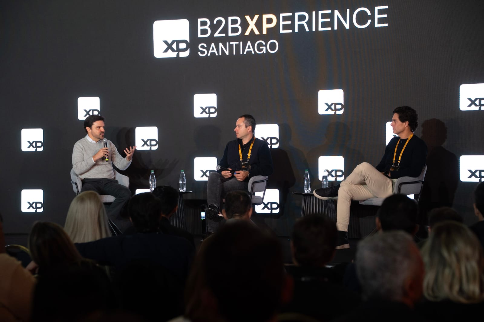 Guilherme Sant’Anna, Thiago Maffra e Guilherme Benchimol abrem o B2B XPerience. Imagem: Divulgação