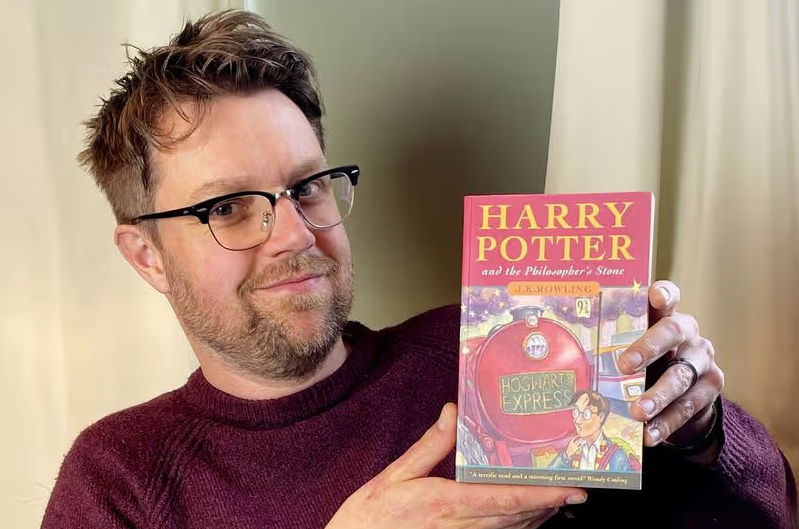 Primeira edição de Harry Potter é vendida por R$ 115 mil em leilão