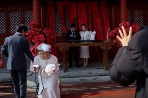 Número de casamentos na China cai para o menor nível desde 2020