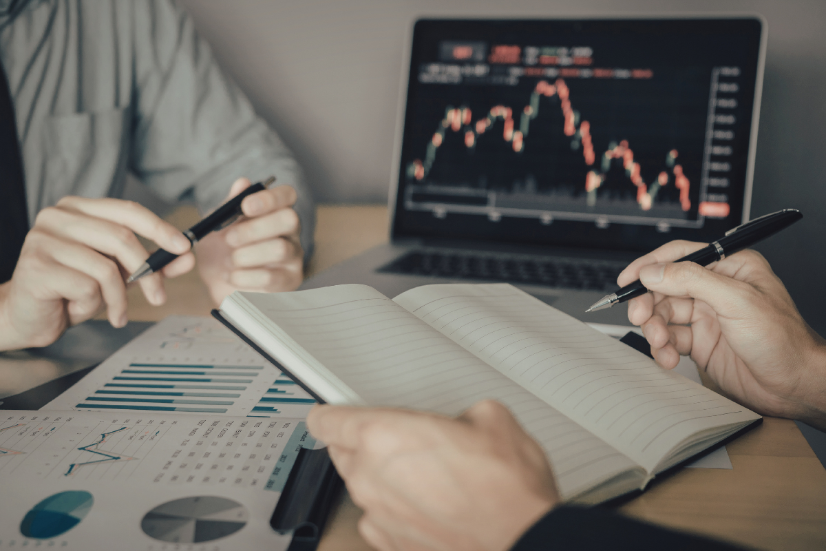 Número de assessores de investimentos no Brasil chega a 26.640; veja evolução em 2026