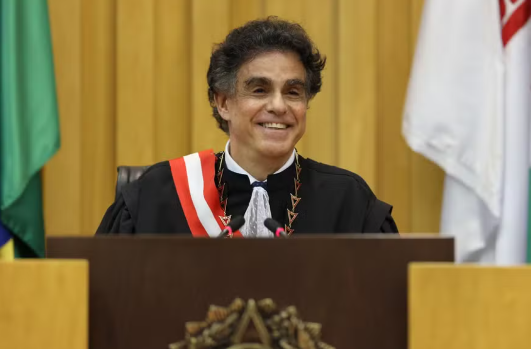 Presidente do TST cortará salário de juiz que faltar para dar palestra remunerada