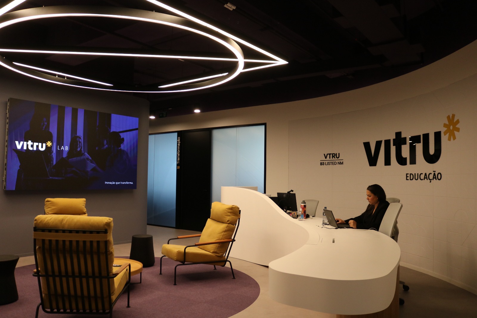 BBI destaca Vitru (VTRU3) como principal aposta em educação e aumenta preço-alvo - Foto