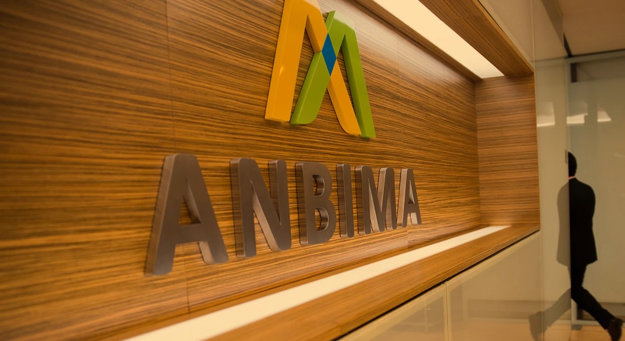 Autorregulação da Anbima ajudou a suprir lacunas da CVM, mostra estudo de Harvard