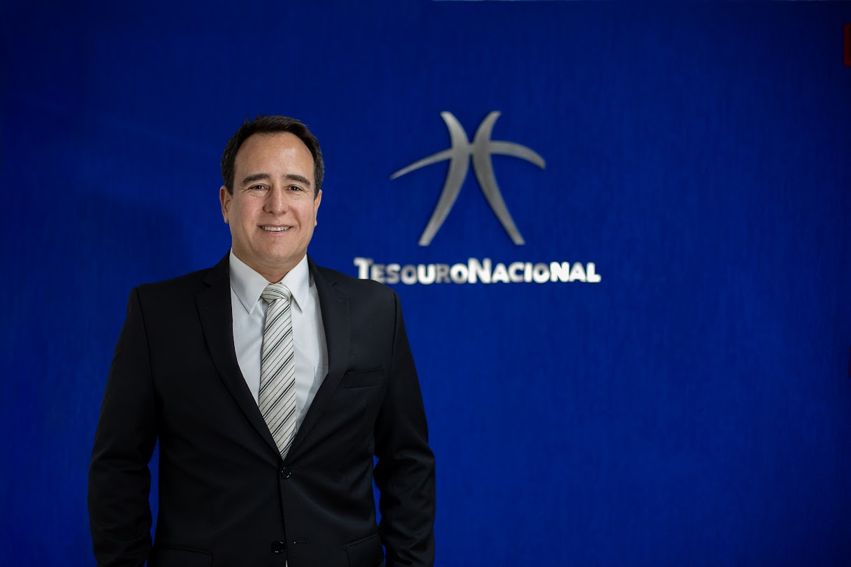 Tesouro Reserva não veio para concorrer com bancos, diz secretário
