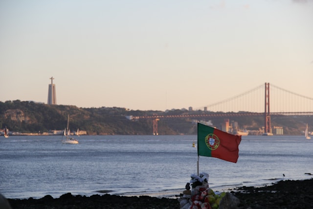 Estude em Portugal: escola de negócios oferece bolsas de até 100% para brasileiros