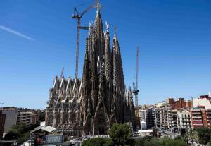 Papa Leão XIV vai inaugurar torre central da Sagrada Família, de Gaudí, na Espanha