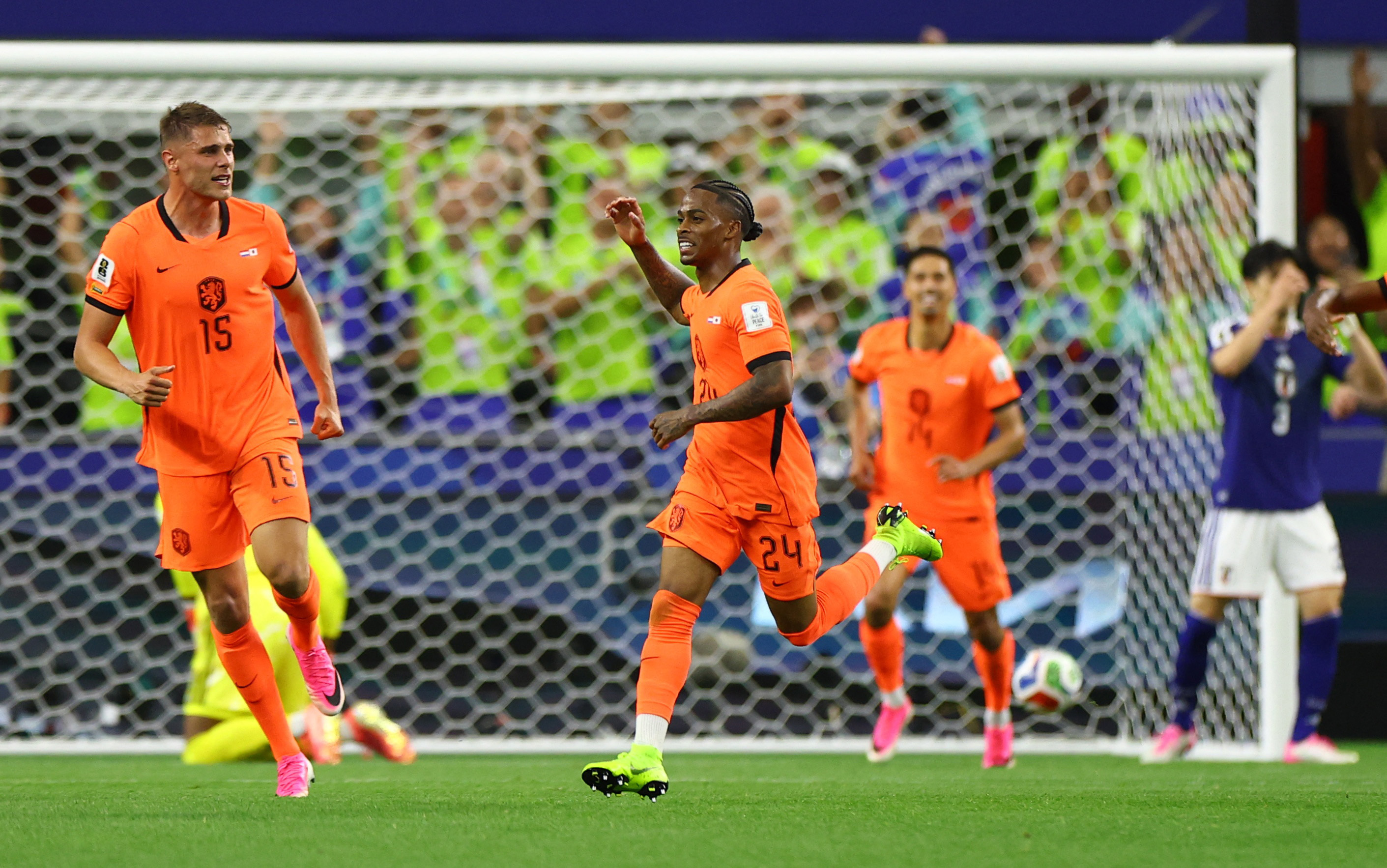 ASSISTA AOS GOLS: Holanda e Japão empatam em jogo de bom nível