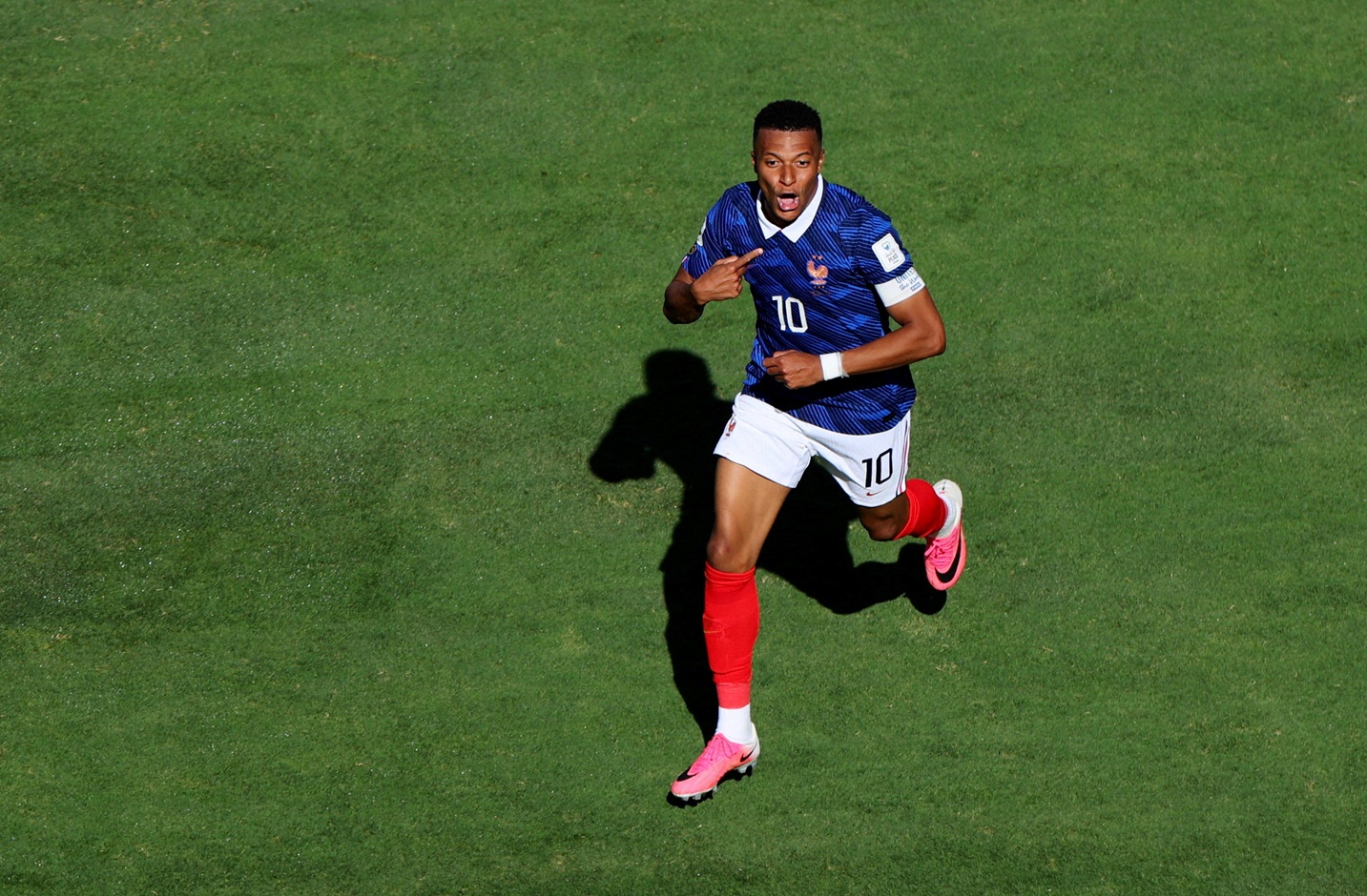 Mbappé se rende a Messi na disputa pela artilharia das Copas: ‘Ele tem o dom’
