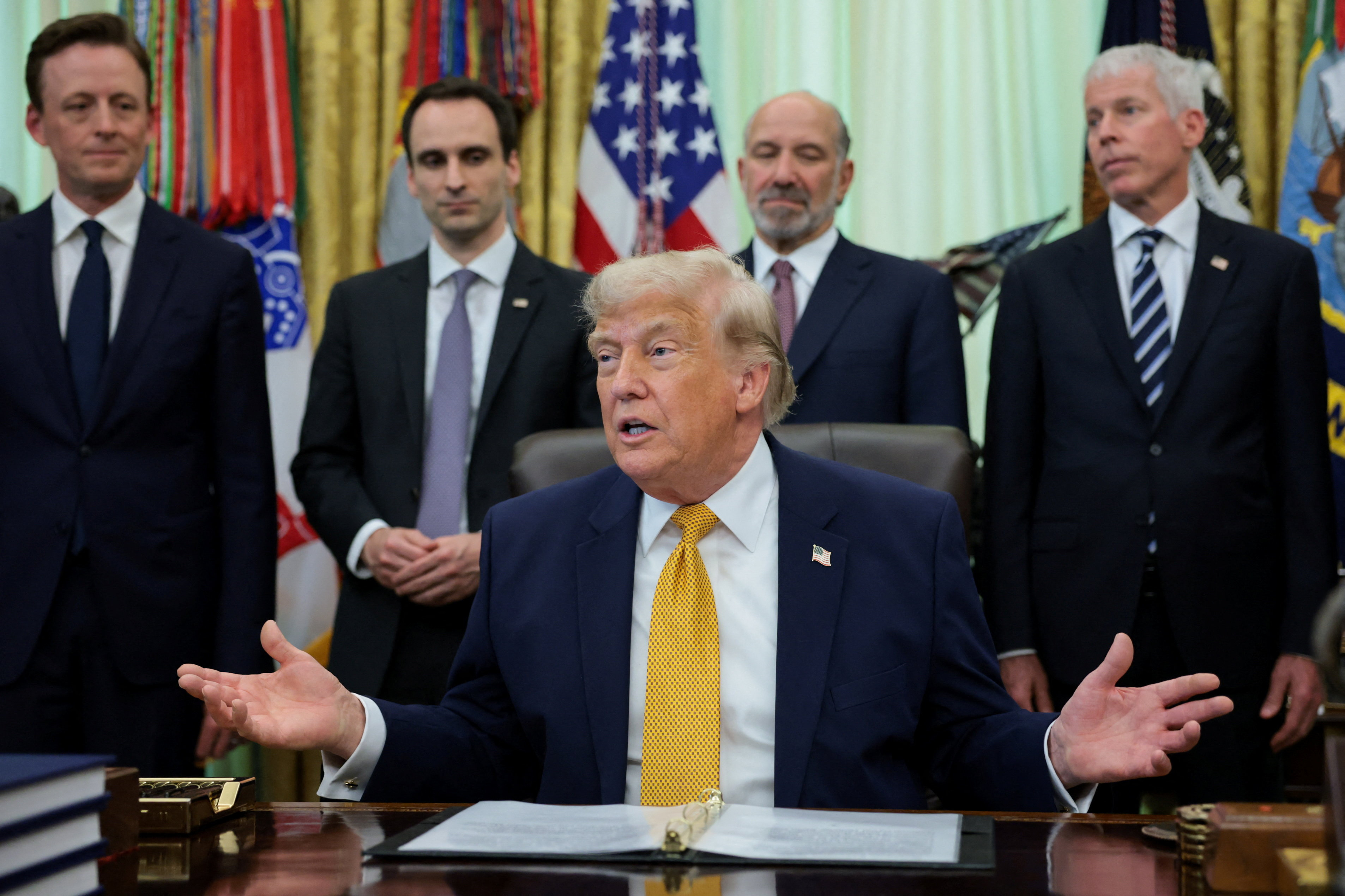 Trump diz que fará "o que for preciso" caso Irã não cumpra acordo