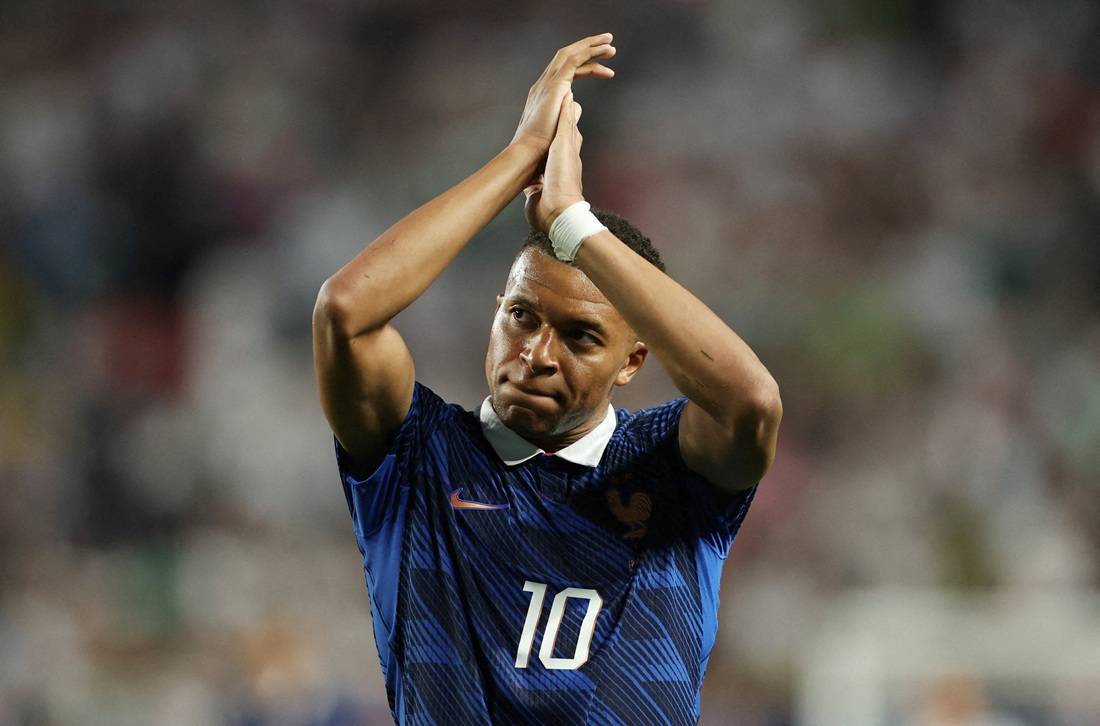 ASSISTA AOS GOLS: Mbappé classifica a França na Copa e continua à caça de Messi
