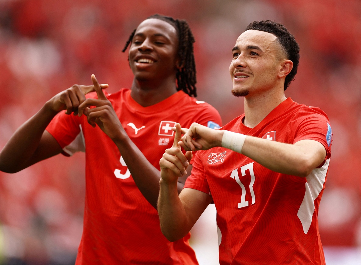 ASSISTA AOS GOLS: Suíça vence Canadá e garante primeiro lugar no grupo da Copa
