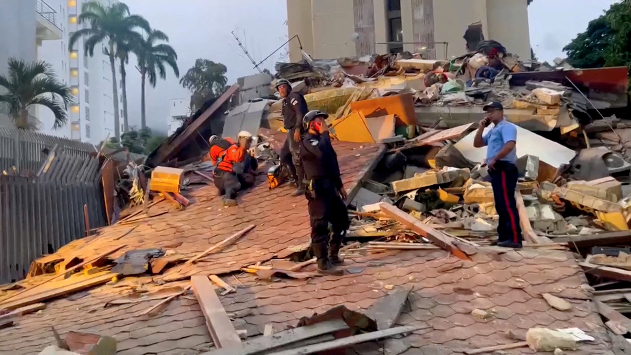 Forte terremoto atinge Venezuela; alerta de tsunami é emitido após tremor