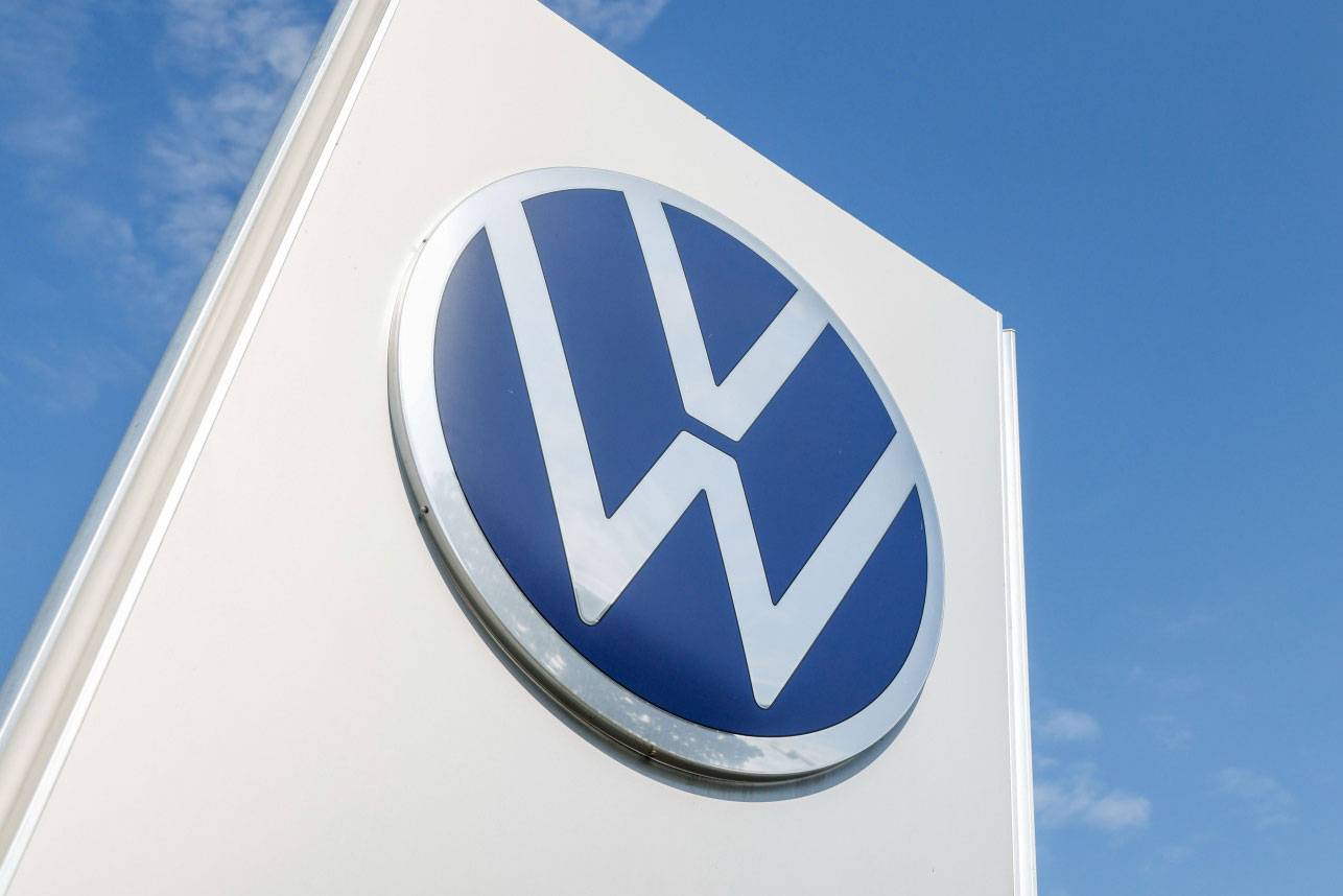 Volkswagen avalia cortar 100 mil empregos e fechar fábricas, diz revista