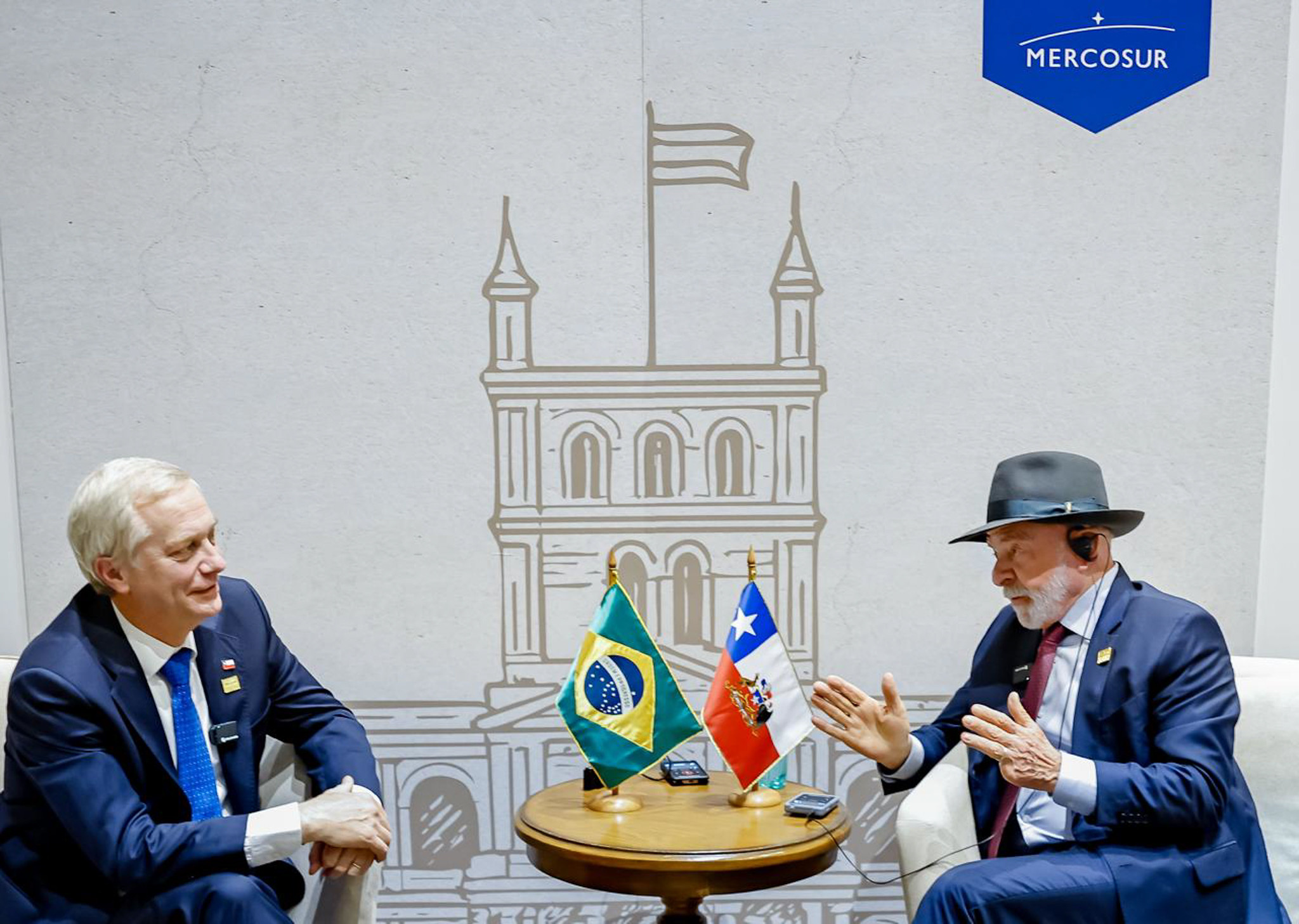 Lula se reúne com José Antonio Kast e discute efeitos da guerra no Oriente Médio