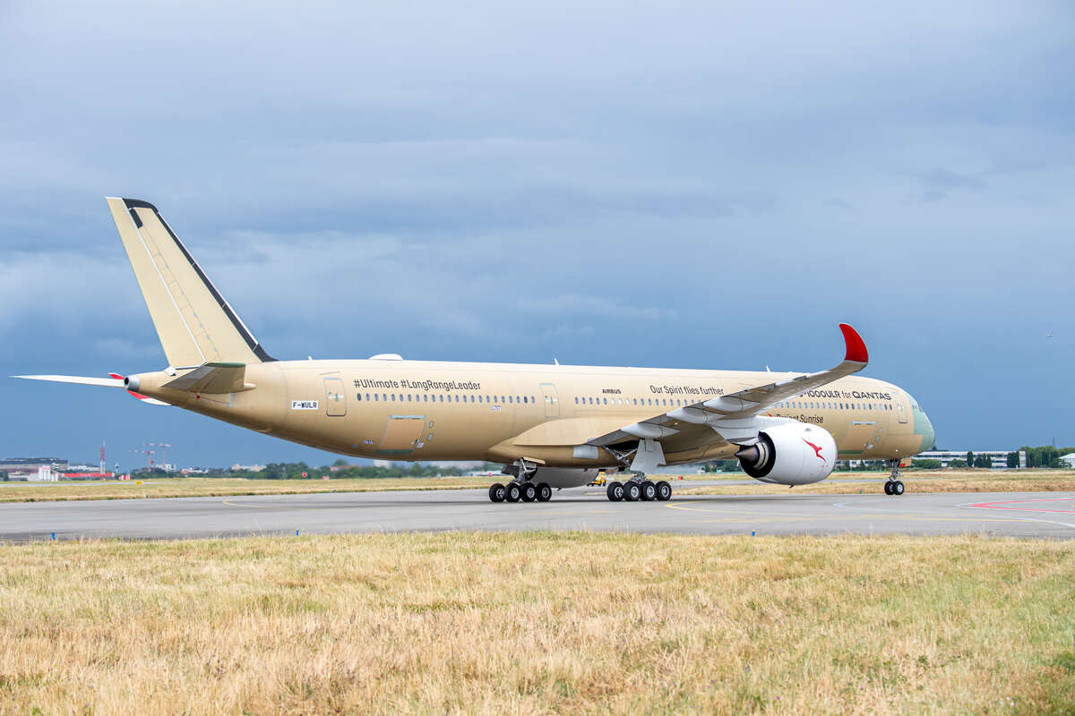 Avião projetado para voar 22h direto realiza teste pela Airbus; conheça a aeronave