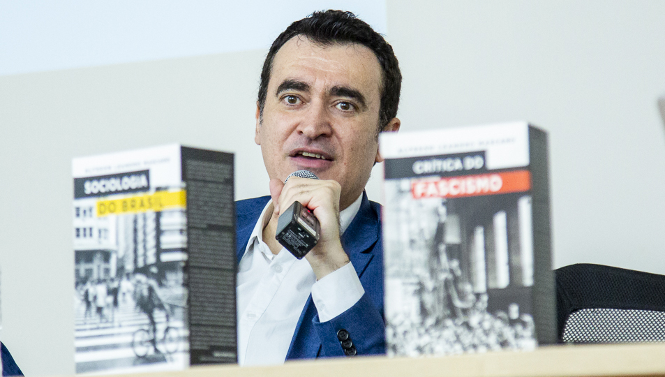Ex-professor da Faculdade de Direito da USP é denu