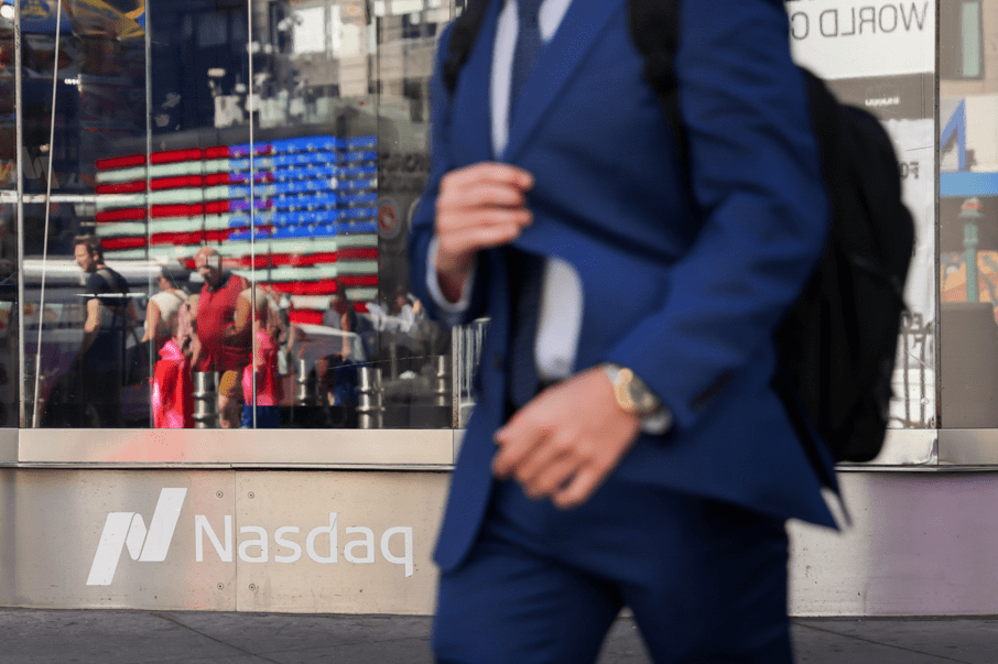 Ações de tecnologia buscam recuperação nos EUA após US$ 1,3 tri "sumirem" do Nasdaq