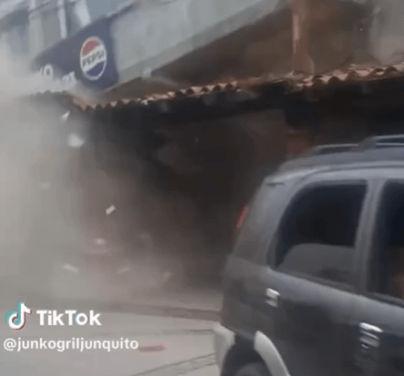 Prédio desaba com terremotos na Venezuela