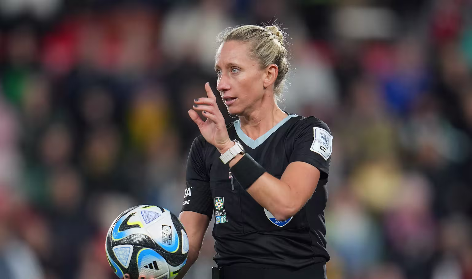 A americana Tori Penso apitará a partida entre Tchéquia e África do Sul. Foto: Divulgação/Fifa