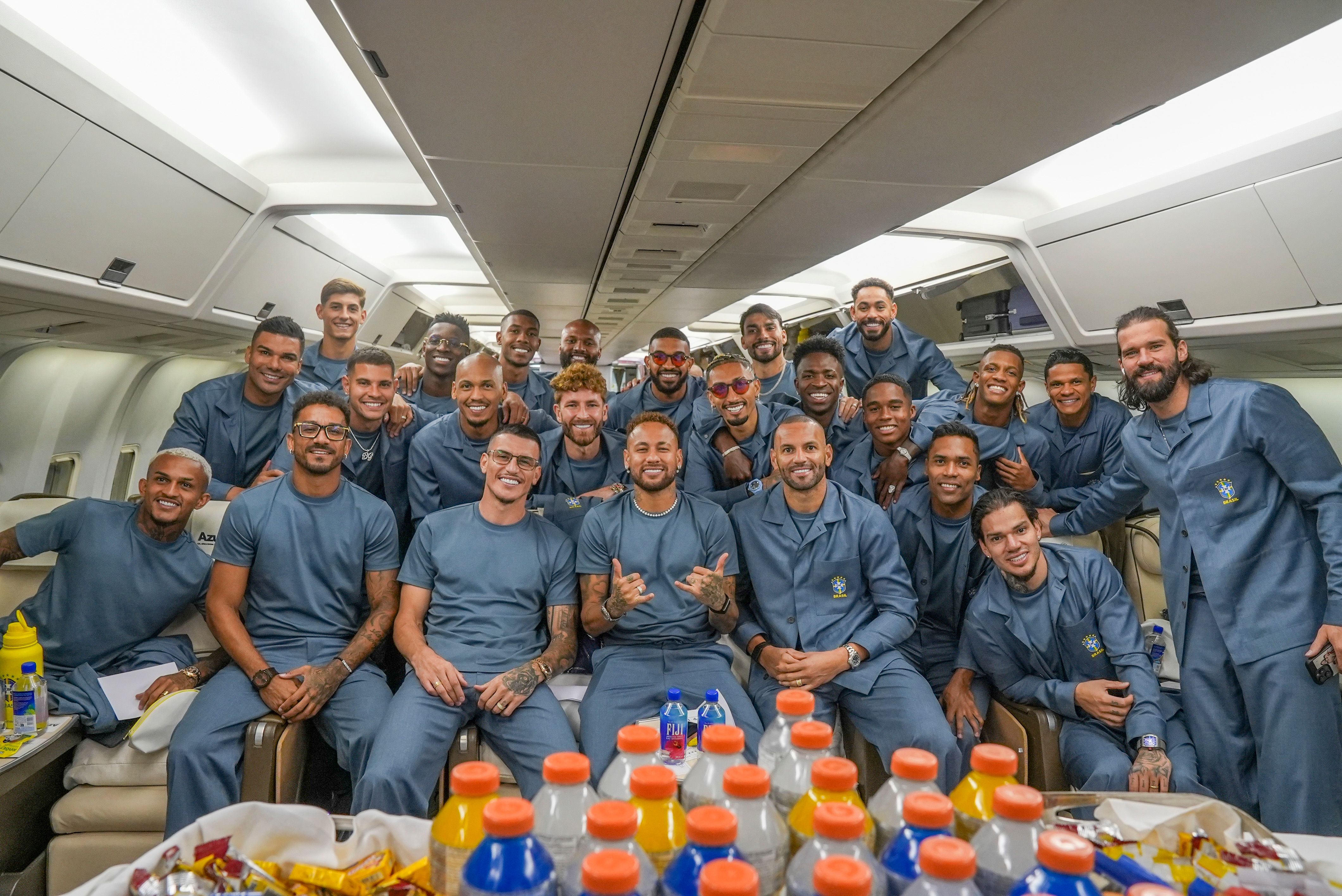 Seleção Brasileira embarca rumo à Copa do Mundo