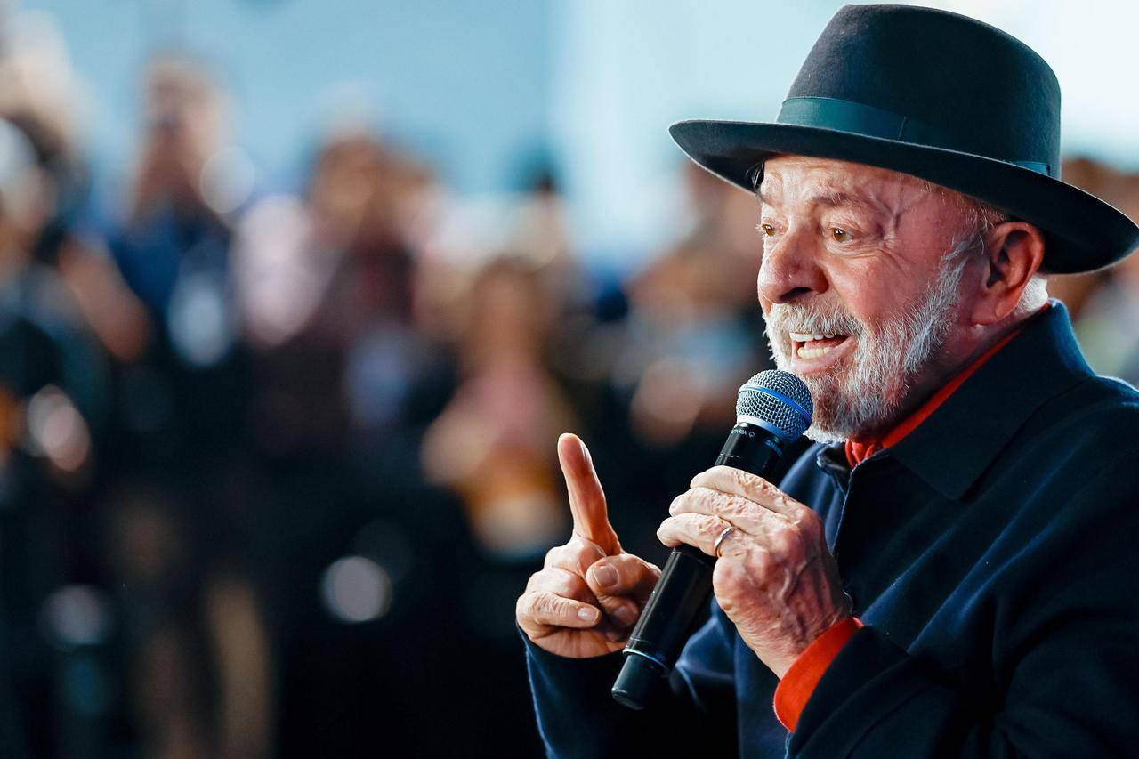 Lula diz não querer guerra, mas Forças Armadas preparadas para defender soberania