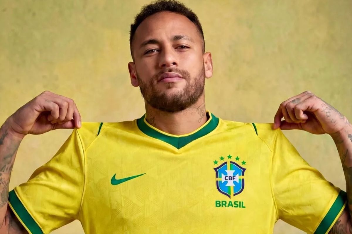 Camisa oficial da Seleção Brasileira de Neymar aparece com “