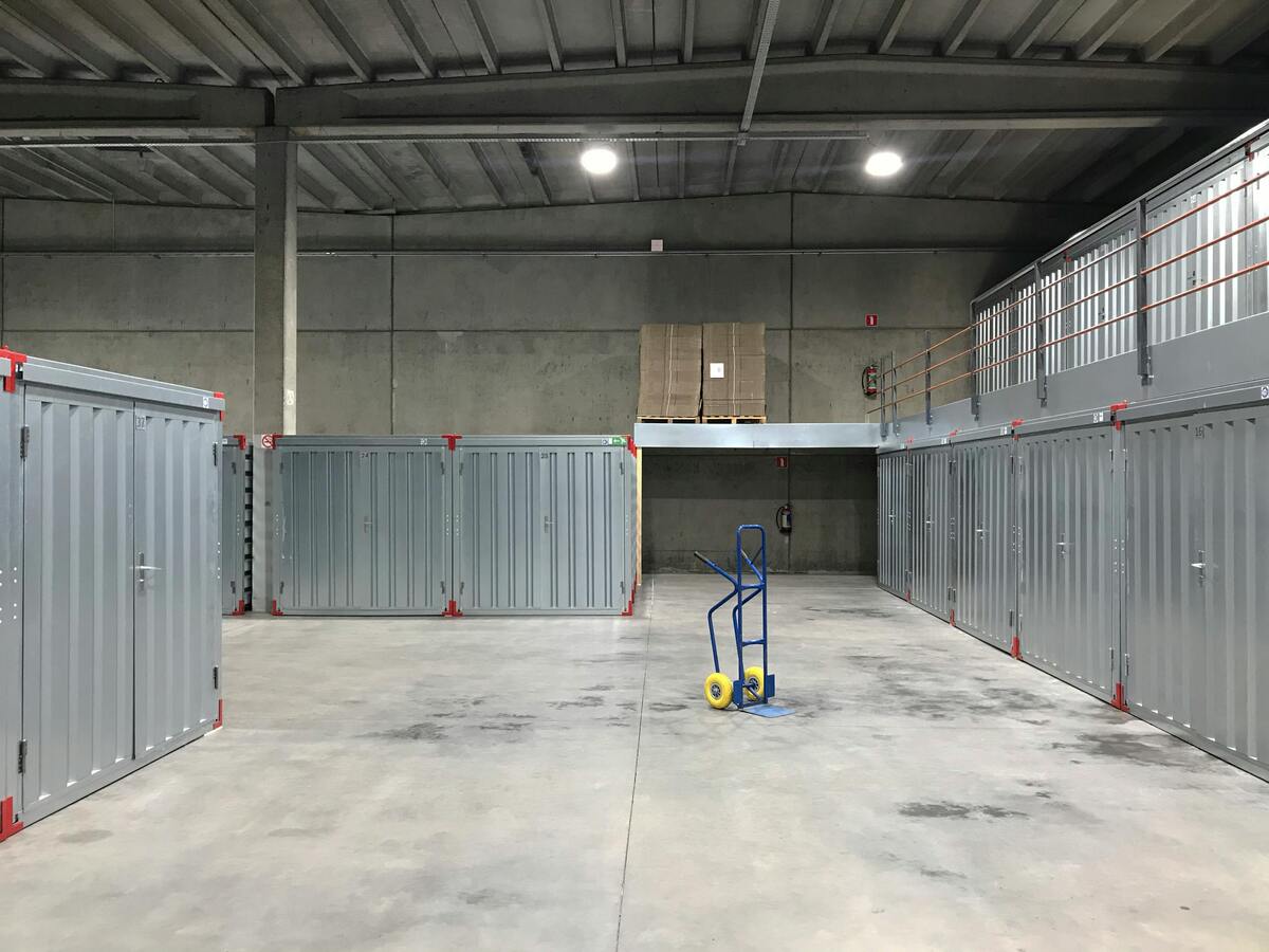 FII TRXF11 compra 8 galpões por R$ 135 milhões e mira segmento de self-storage