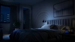 Som estranho no silêncio da noite intriga cientistas e pode estar associado a baixa frequência, audição sensível ou zumbido no ouvido. Imagem gerada com IA