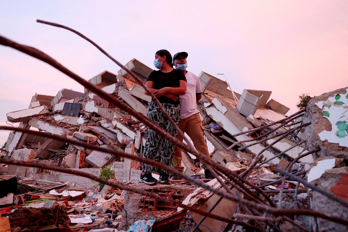 Número de mortos nos terremotos da Venezuela se aproxima de 2.300