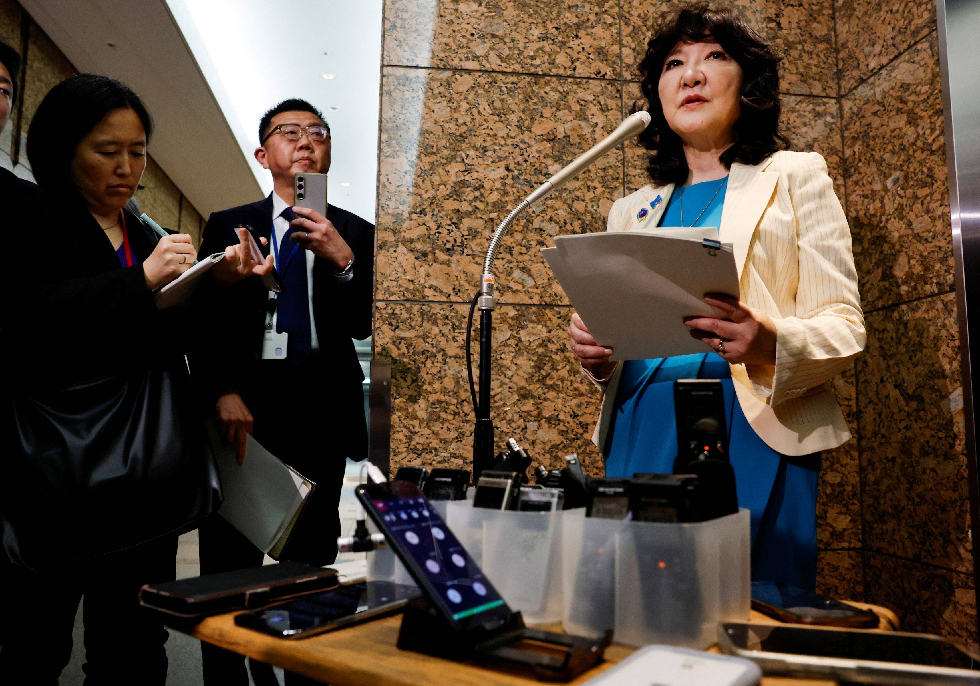 Japão mantém alerta cambial e monitora volatilidade do iene